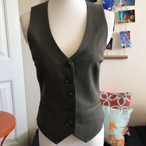 NWOT H&M olive green/brown button vest size 6